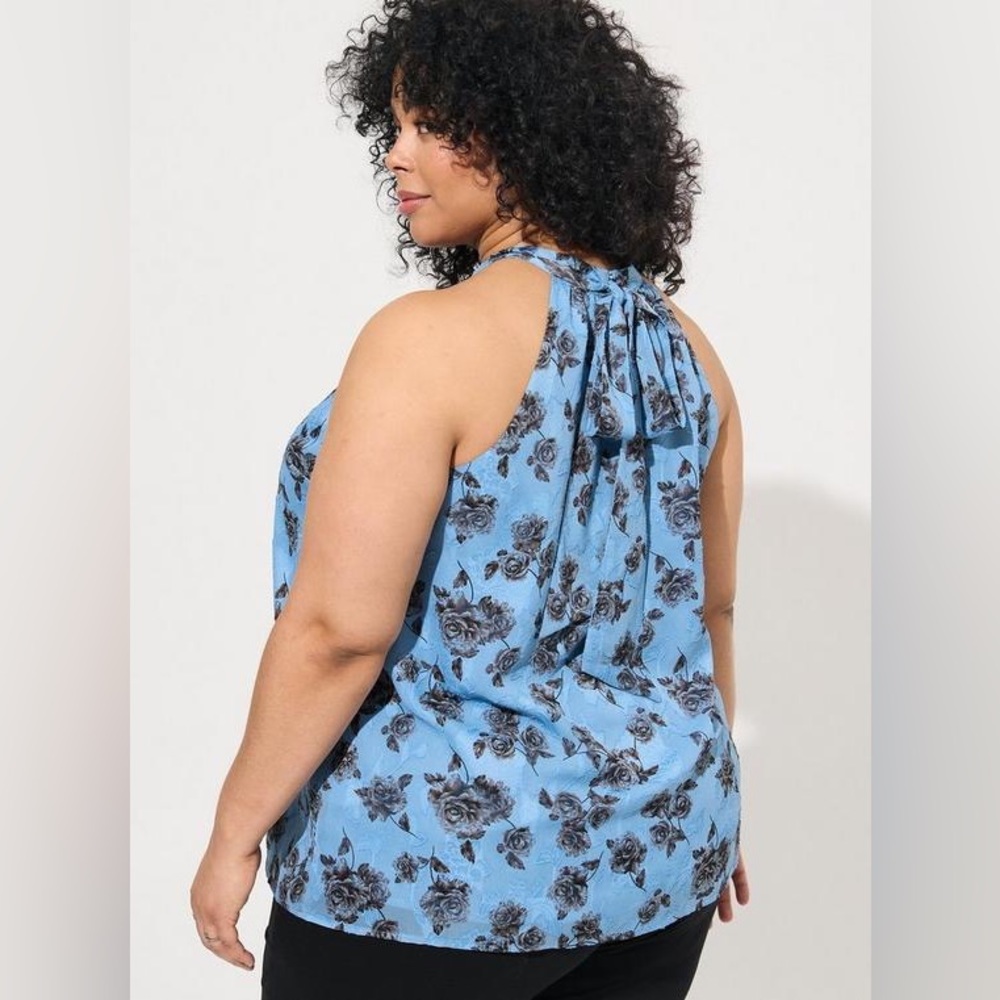 Torrid Clip Chiffon Mock Neck Halter - Picture 8 of 10